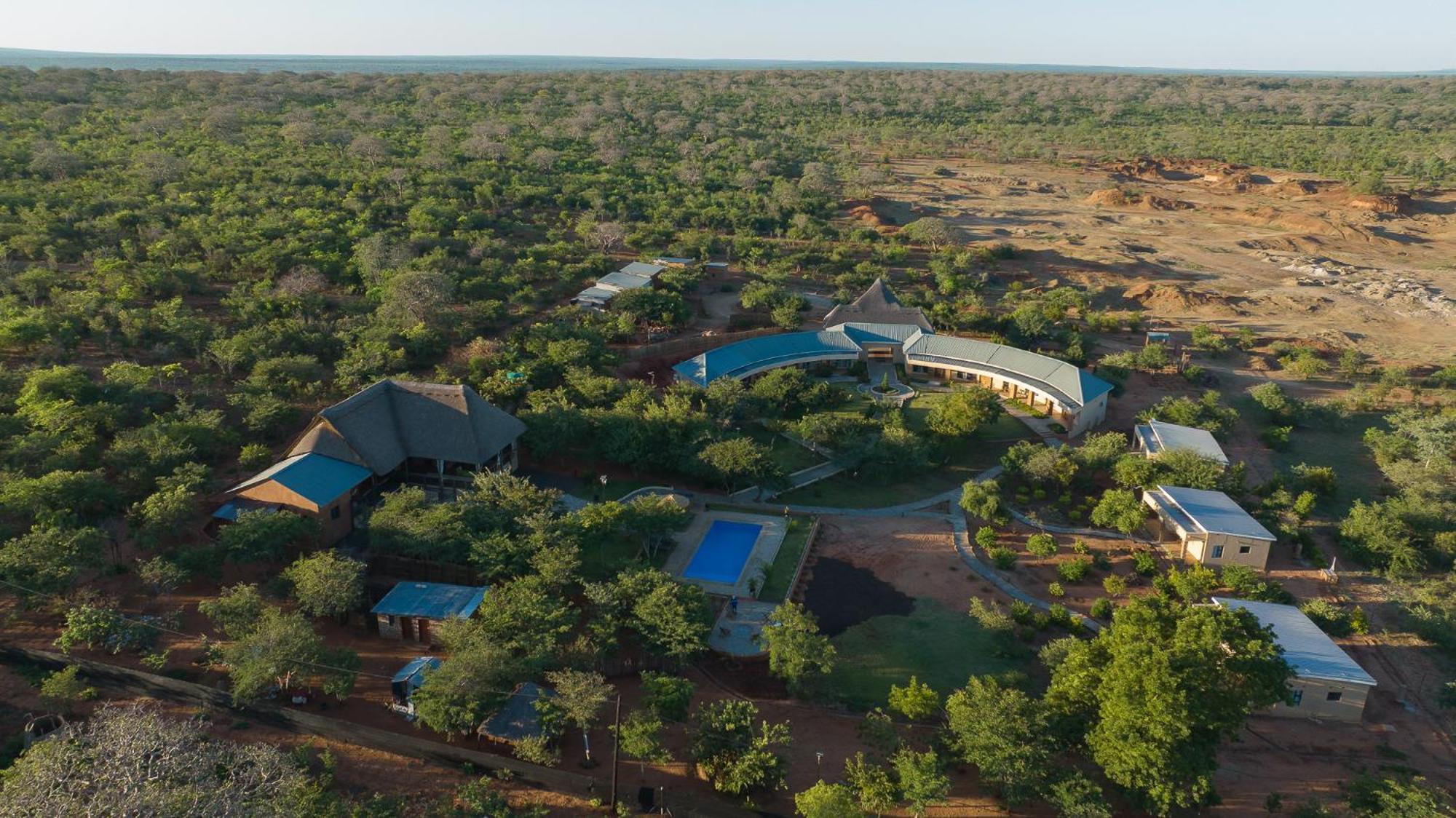 The Nkhosi Livingstone Lodge And Spa Exterior photo