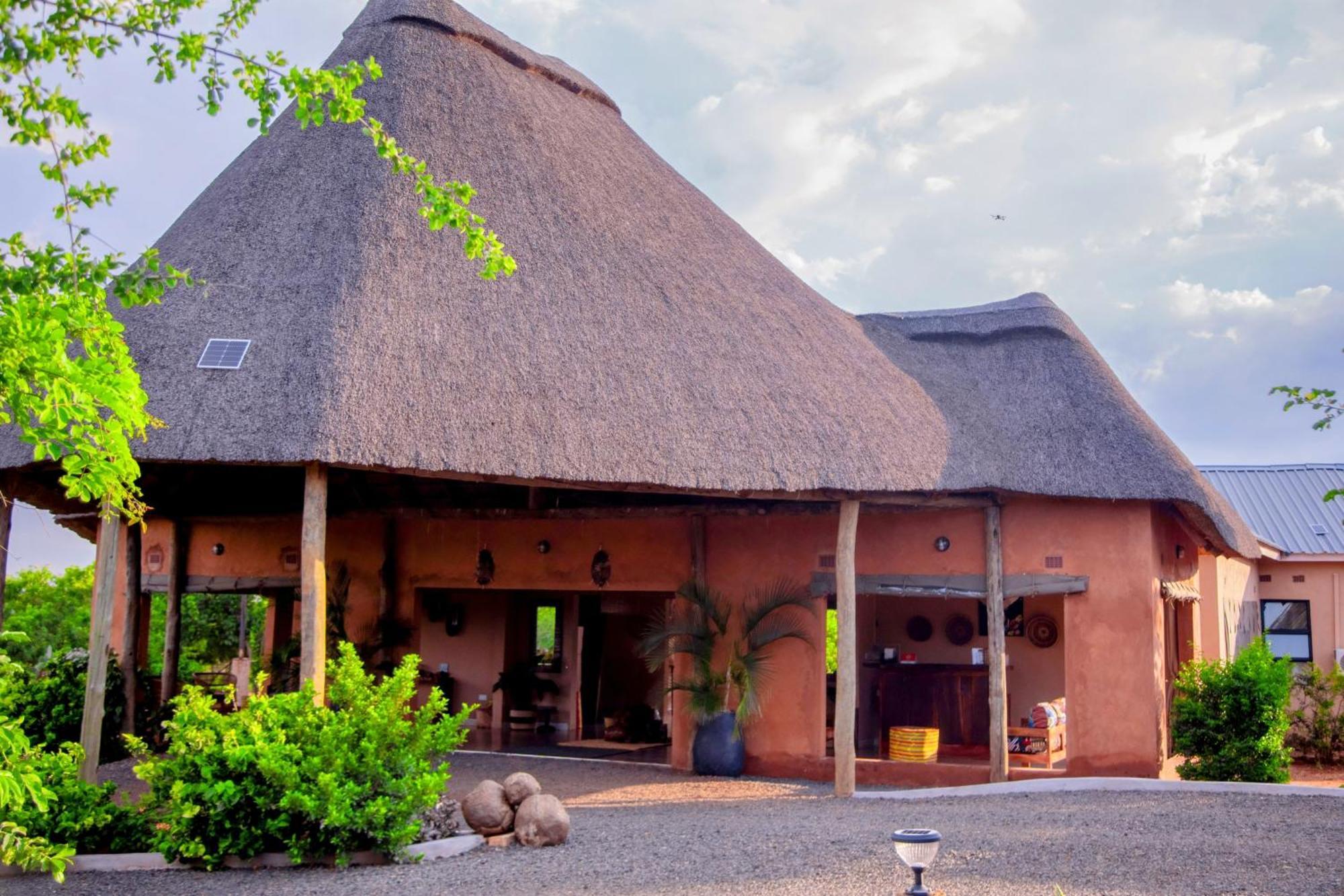 The Nkhosi Livingstone Lodge And Spa Exterior photo